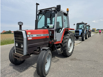 Tractor MASSEY FERGUSON