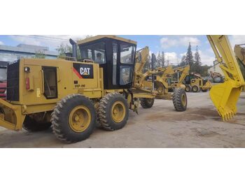 Grader CATERPILLAR 140K