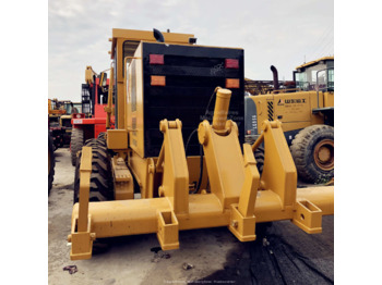 Grader CATERPILLAR 140K