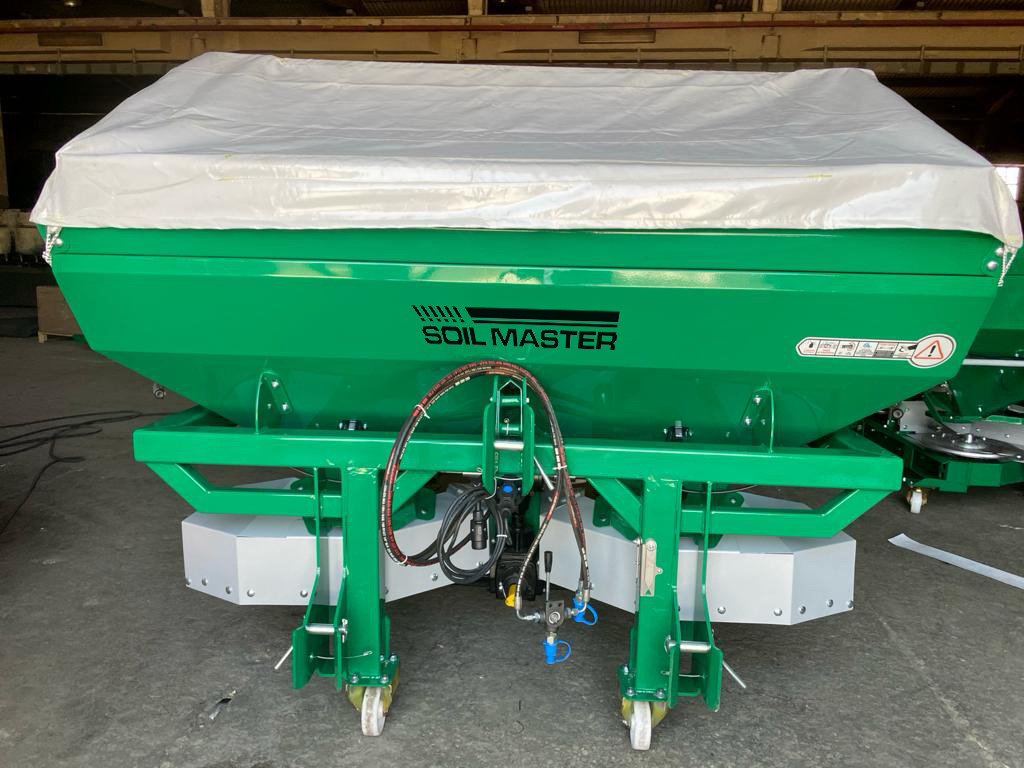 Leasing de SOIL MASTER _MOUNTED TYPE FERTILIZER SPREADER SOIL MASTER _MOUNTED TYPE FERTILIZER SPREADER: foto 2