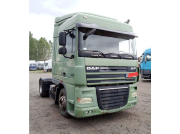 Cabeza tractora DAF XF 105 460