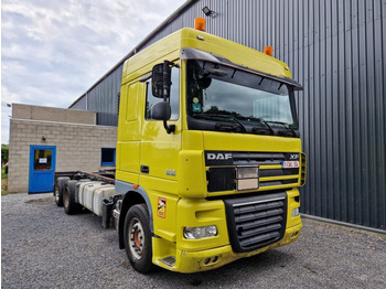 Camión chasis DAF XF 105 460