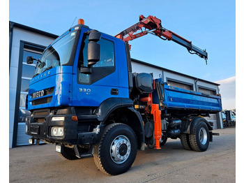 Camión volquete IVECO Trakker