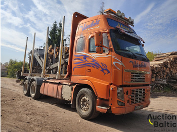 Camión forestal VOLVO FH16