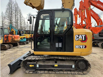 Miniexcavadora CATERPILLAR 307E2