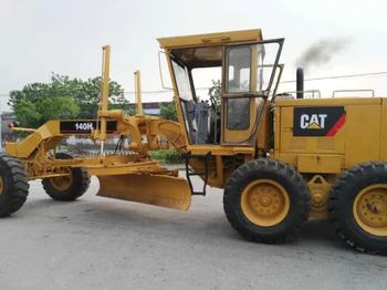 Grader CATERPILLAR 140H