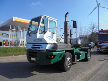 Tractor industrial TERBERG