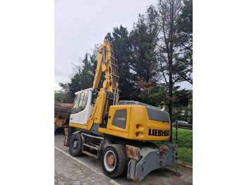 Manipulador de materiales LIEBHERR LH 22