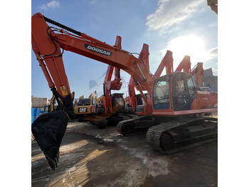 Excavadora de cadenas DOOSAN DX300