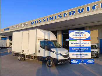 Furgoneta caja cerrada IVECO Daily 35c16