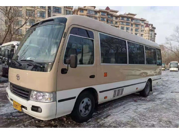 Autobús suburbano Toyota Coaster: foto 2