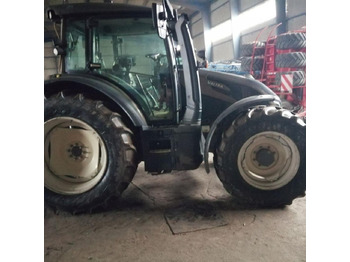 Leasing de  Valtra G, 135, Versu Valtra G, 135, Versu: foto 1