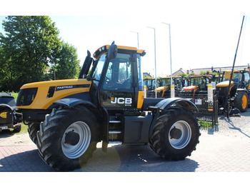 Tractor JCB