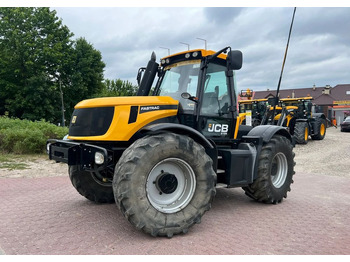 Tractor JCB