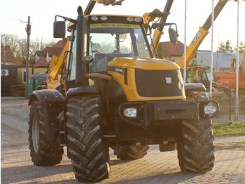 Tractor JCB