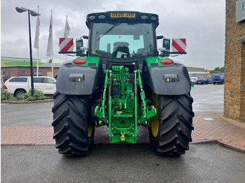 Tractor nuevo John Deere 6215R: foto 4