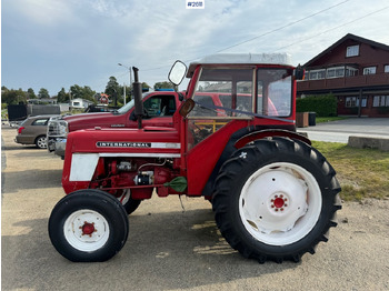 Tractor INTERNATIONAL