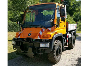 Vehículo municipal UNIMOG