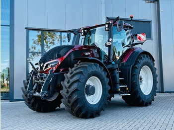 Tractor VALTRA