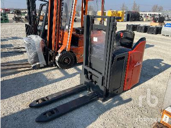 Transpaleta LINDE L12L SP (Inoperable): foto 2