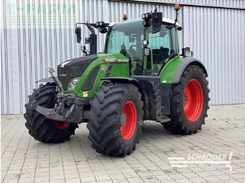 Tractor FENDT 718 Vario