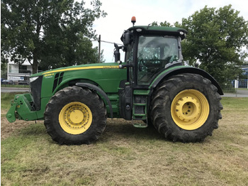 Tractor JOHN DEERE 8R Series