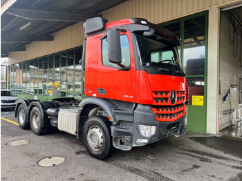 Cabeza tractora MERCEDES-BENZ Arocs 2645