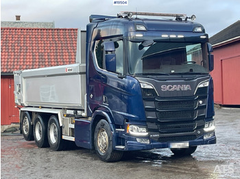 Camión volquete SCANIA R 580