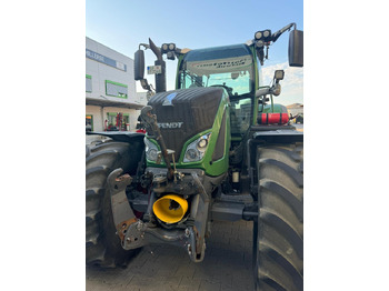 Tractor FENDT 718 Vario