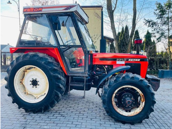 Tractor ZETOR