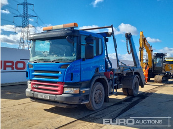 Camión portacontenedor de cadenas SCANIA P 230