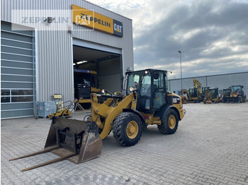 Cargadora de ruedas CATERPILLAR 906M