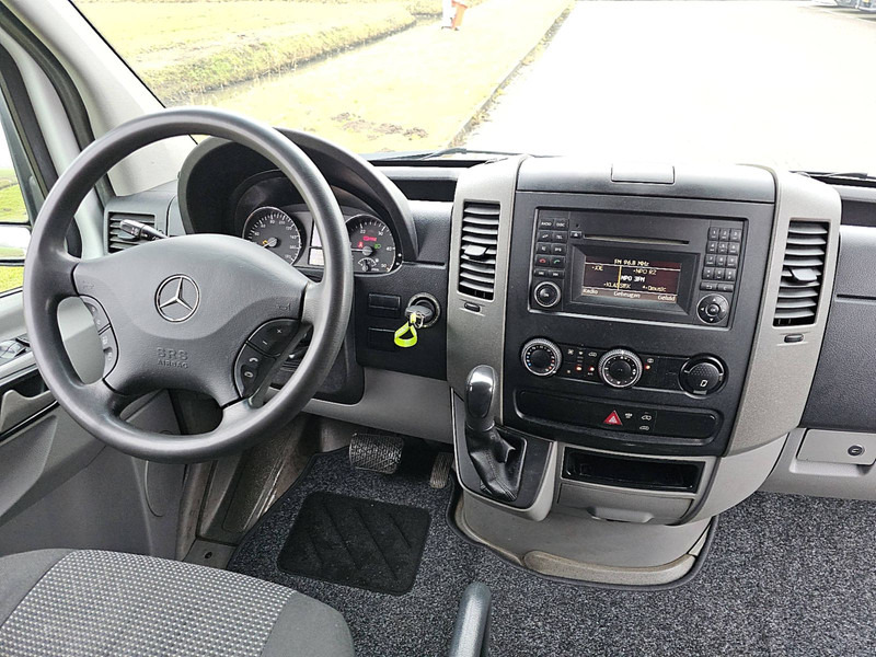 Furgón Mercedes-Benz Sprinter 519 V6 3.0 LTR AC AUT: foto 8