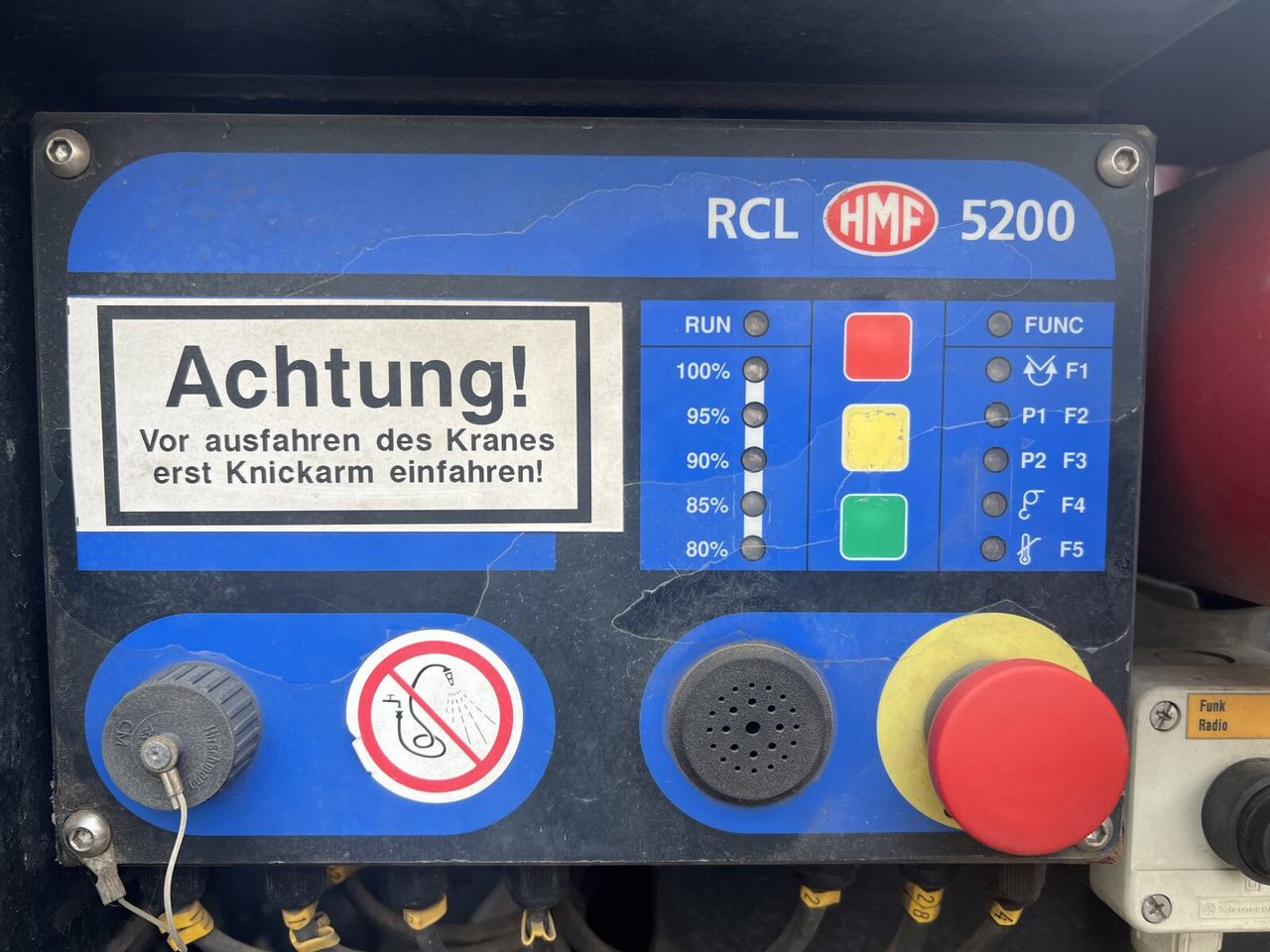 Camión multibasculante, Camión grúa MAN 25/18.284 6x2-4 LL 25/18.284 6x2-4 LL,Kran HMF 1113 K3, Funk, Retarder: foto 13 Camión multibasculante, Camión grúa MAN 25/18.284 6x2-4 LL 25/18.284 6x2-4 LL,Kran HMF 1113 K3, Funk, Retarder: foto 13