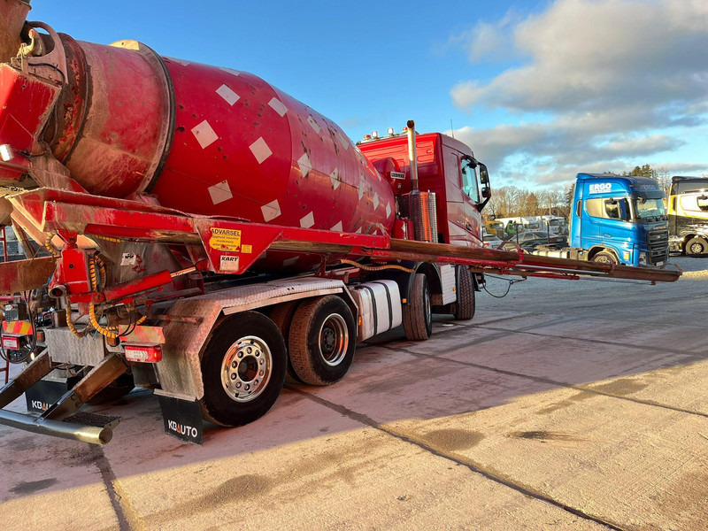 Camión hormigonera Volvo FH 540 8x2*6 RETARDER / 9 m3 / CHUTE 9 m: foto 11