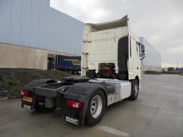 Cabeza tractora DAF XF 440: foto 6