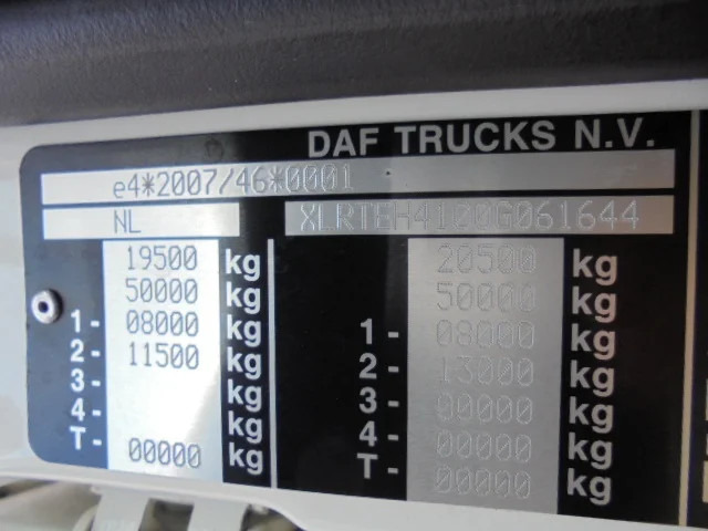 Cabeza tractora DAF XF 440: foto 19