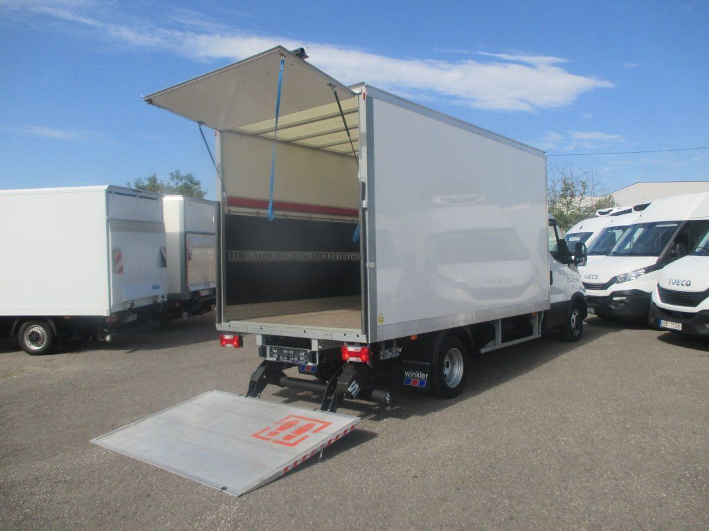 Furgoneta caja cerrada Iveco Daily 35C16: foto 11