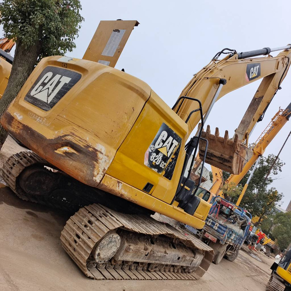 Excavadora de cadenas CAT 320GC: foto 6