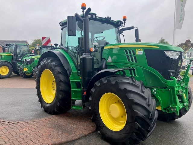 Tractor nuevo John Deere 6215R: foto 6