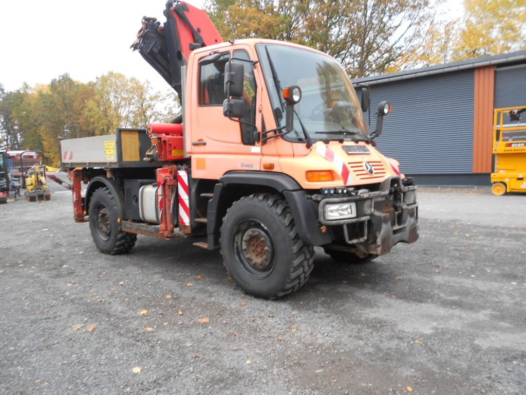 Camión caja abierta, Camión grúa Unimog U400 mit Kran Palfinger PK11502: foto 29