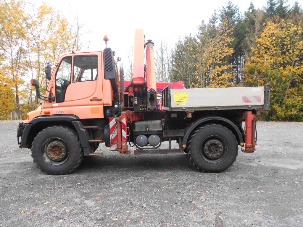 Camión caja abierta, Camión grúa Unimog U400 mit Kran Palfinger PK11502: foto 26