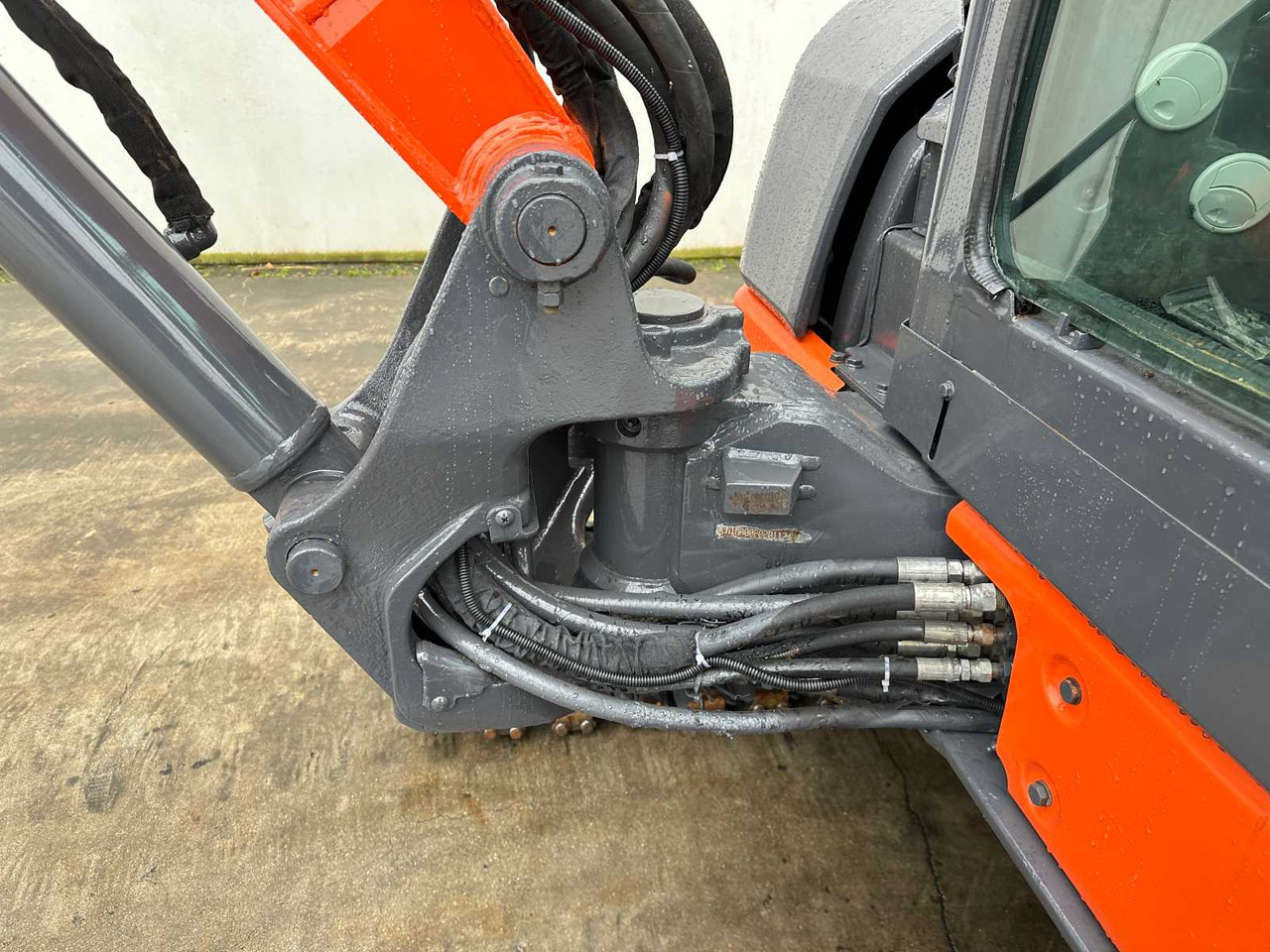 Excavadora de cadenas Hitachi ZX50U-2: foto 14