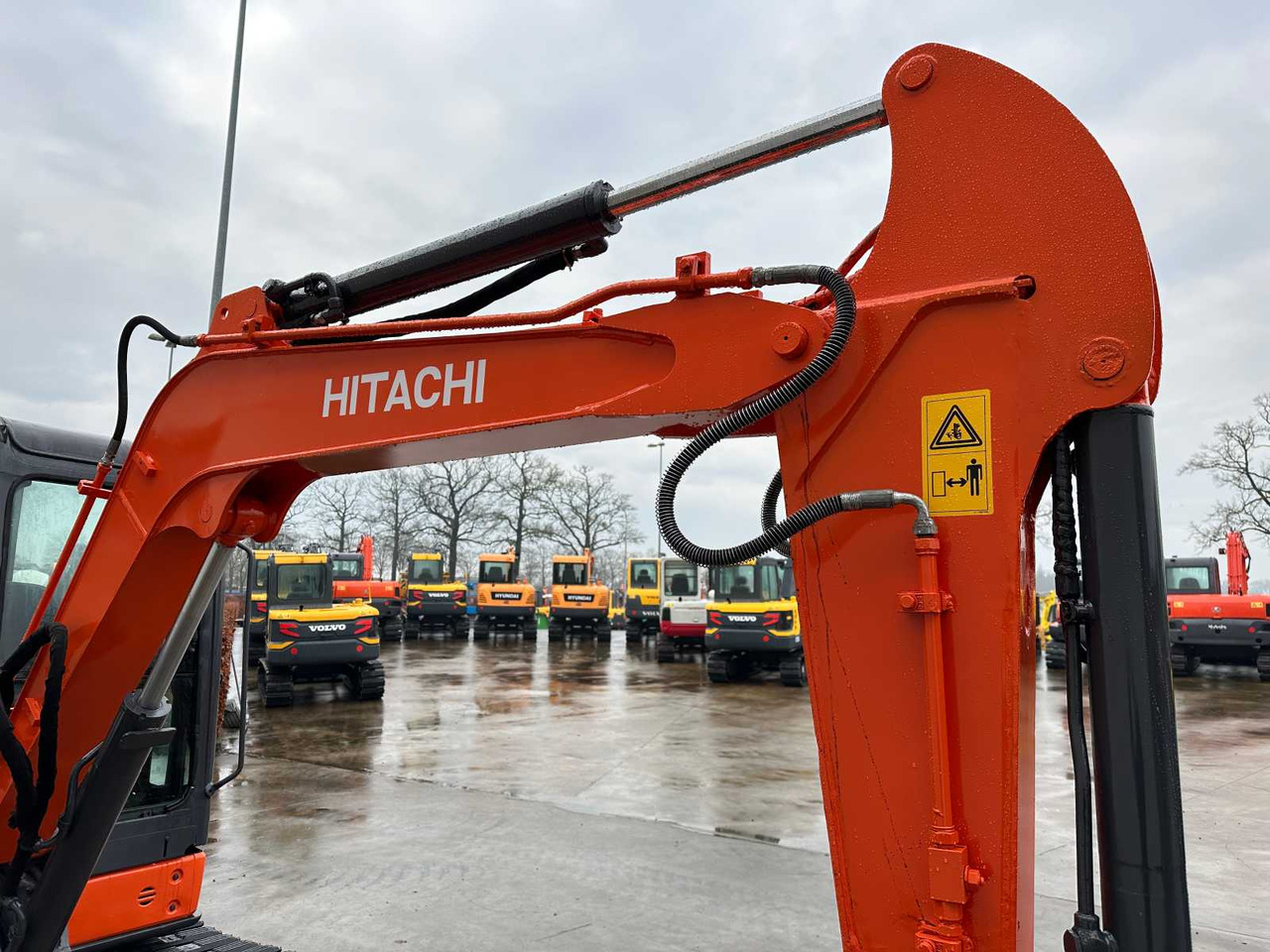 Excavadora de cadenas Hitachi ZX50U-2: foto 12