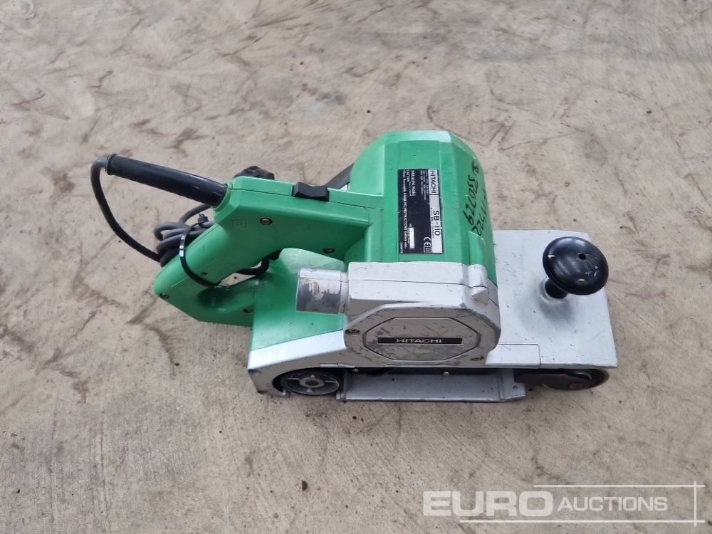 Equipo de construcción Hitachi SB-10 240 Volt Belt Sander: foto 6