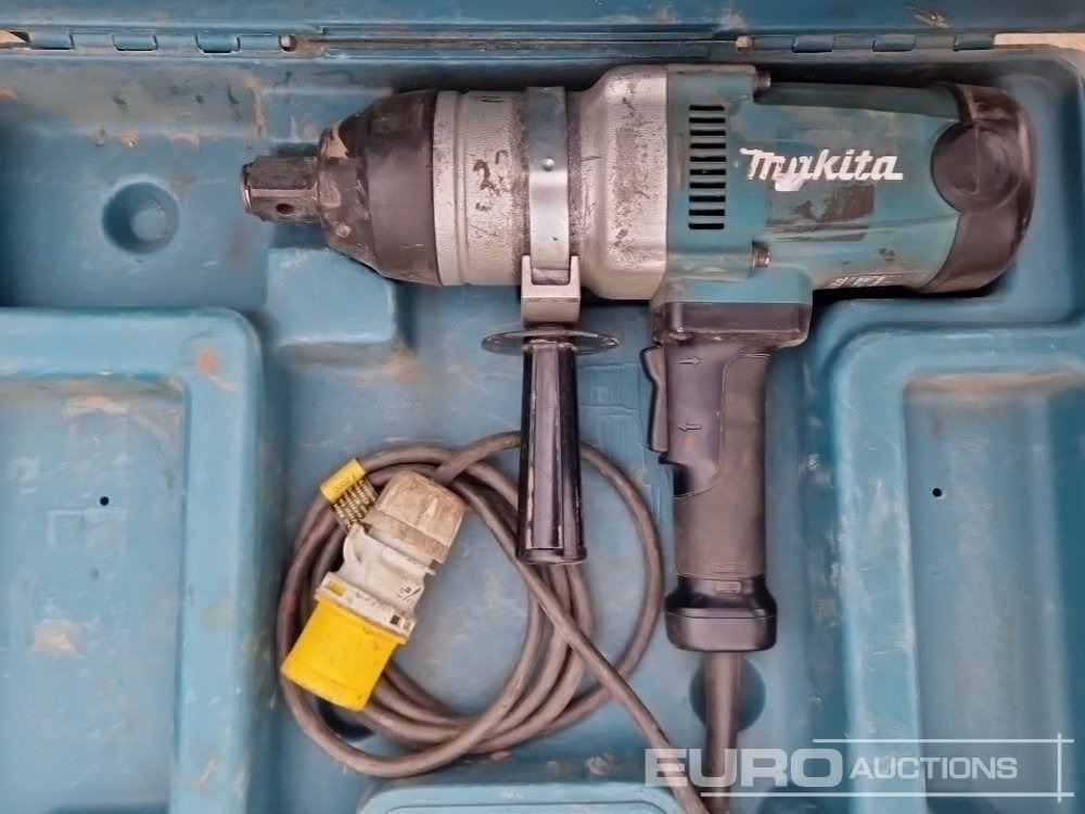 Equipo de construcción Sealey 230Volt Welder, Draper 230Volt Battery Charger/Starter, Makita TW1000 110Volt Impact Wrench, Sealey Micrometer Torqe Wrench (3 of): foto 12