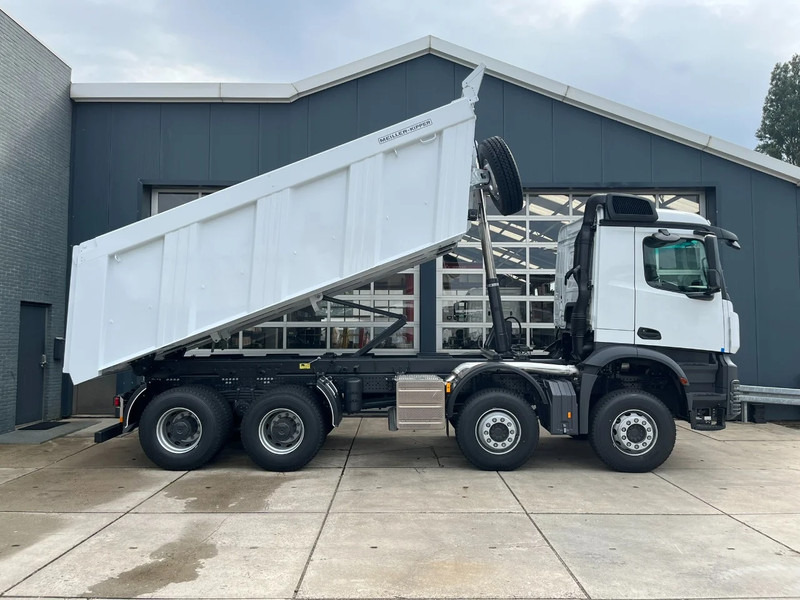 Camión volquete nuevo Mercedes-Benz Arocs 4140 K 8x4 Meiller tipper (15 units): foto 11