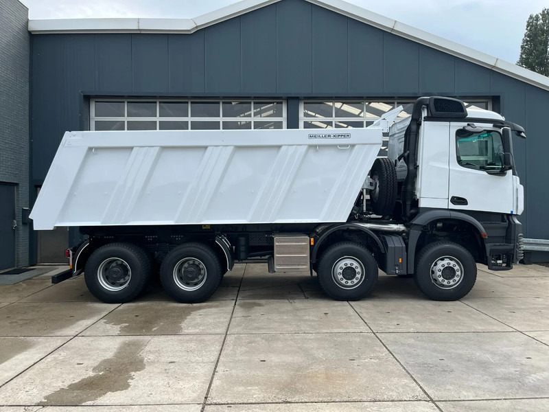 Camión volquete nuevo Mercedes-Benz Arocs 4140 K 8x4 Meiller tipper (15 units): foto 6